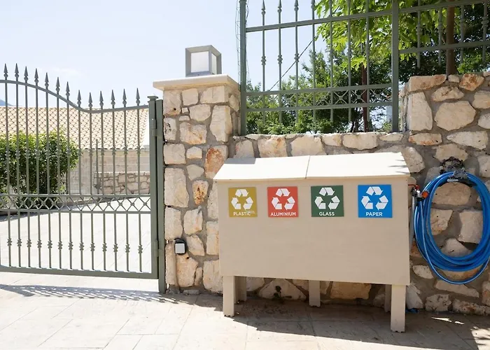 Mater Terra-private * Σάμη