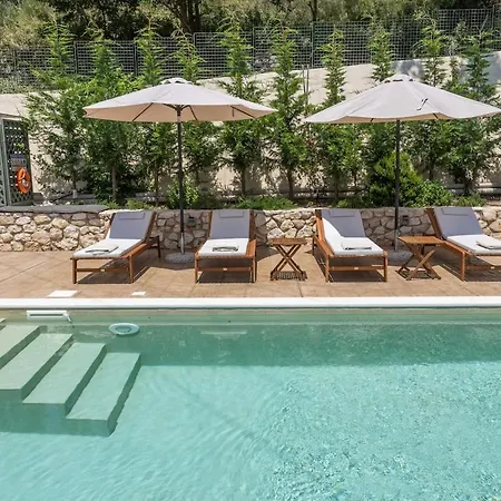 Mater Terra-private Villa