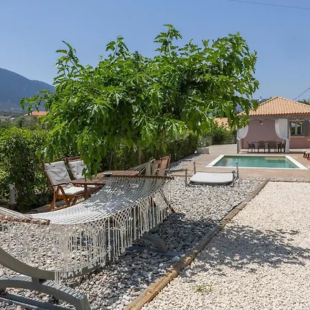 Mater Terra-private *