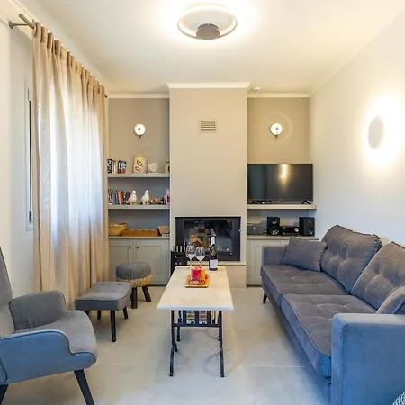 Mater Terra-private *